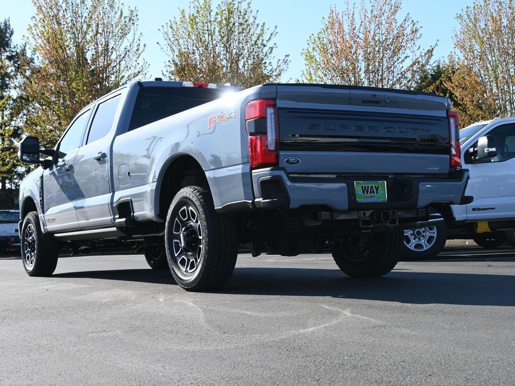 2025 Ford F-350 Super Duty Platinum