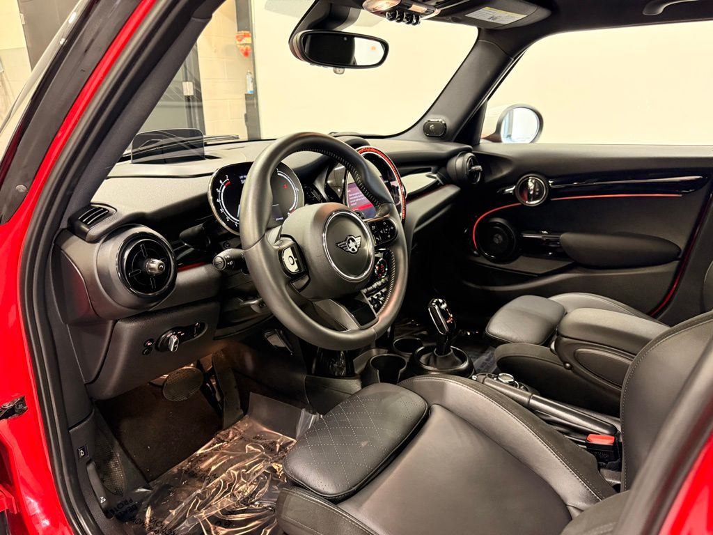 2024 MINI Cooper S 11