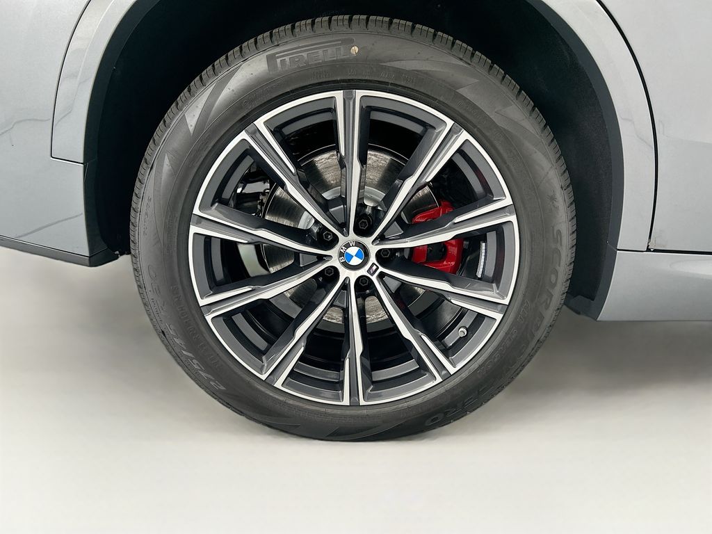 Thumbnail: 2026 BMW X5 - 32