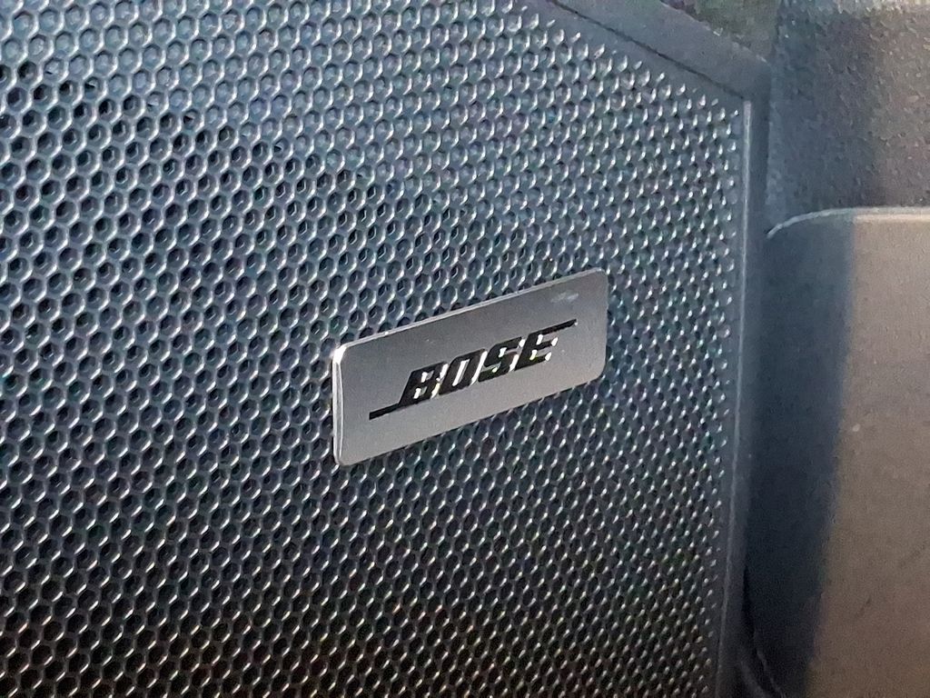 Thumbnail: 2026 Porsche Cayenne - 25