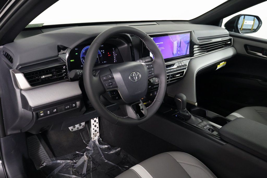 Thumbnail: 2025 Toyota Camry - 7