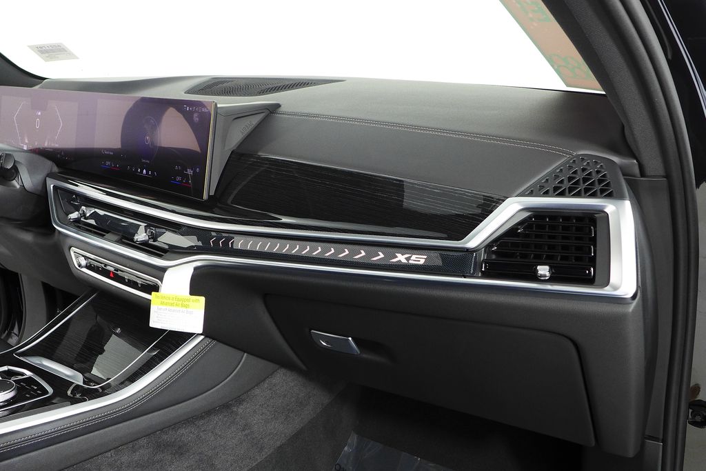 Thumbnail: 2024 BMW X5 - 14