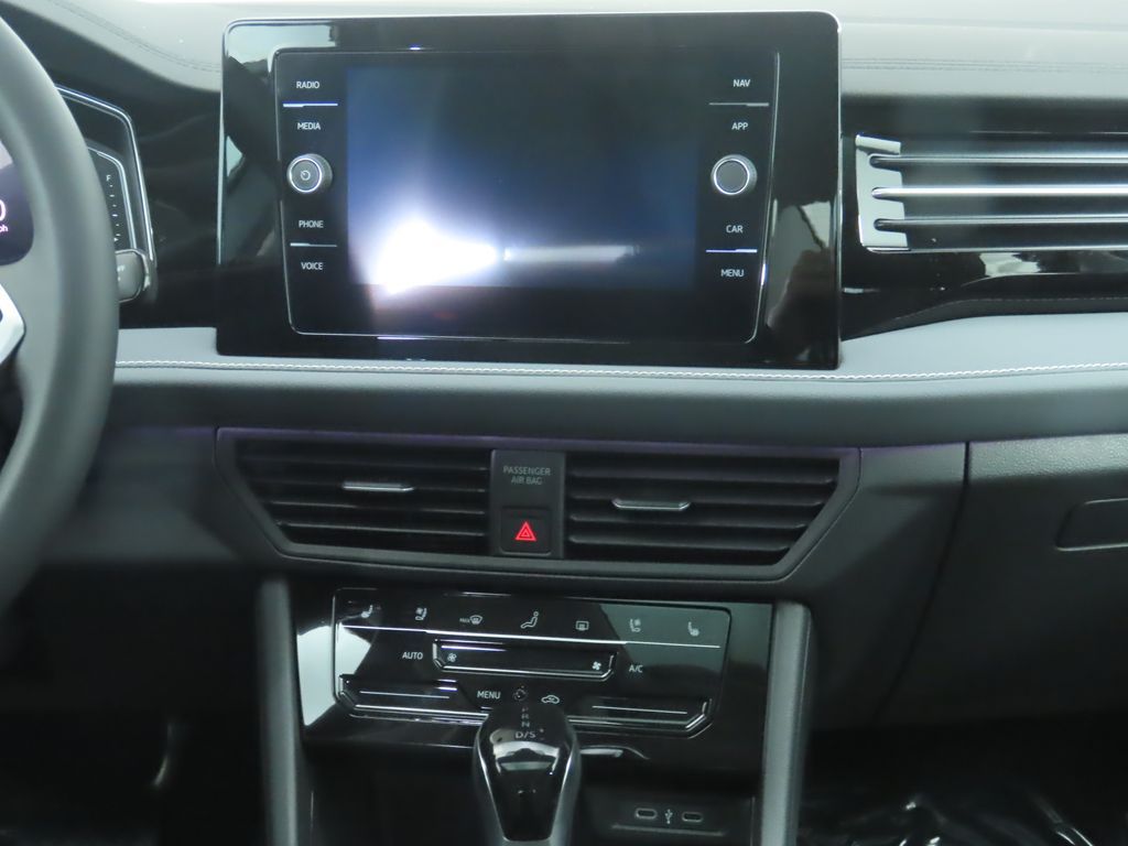 Thumbnail: 2026 Volkswagen Jetta - 14