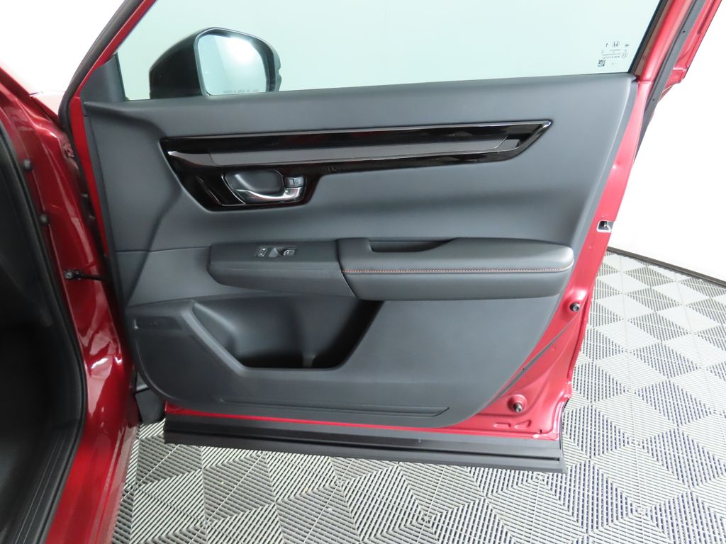 2025 Honda CR-V Sport Touring 26