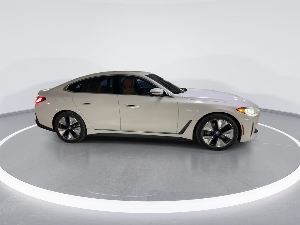 2025 BMW i4 xDrive40 9