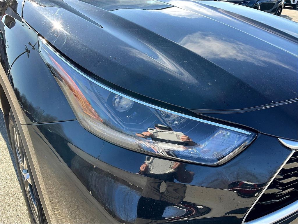 2021 Toyota Highlander — photo 31