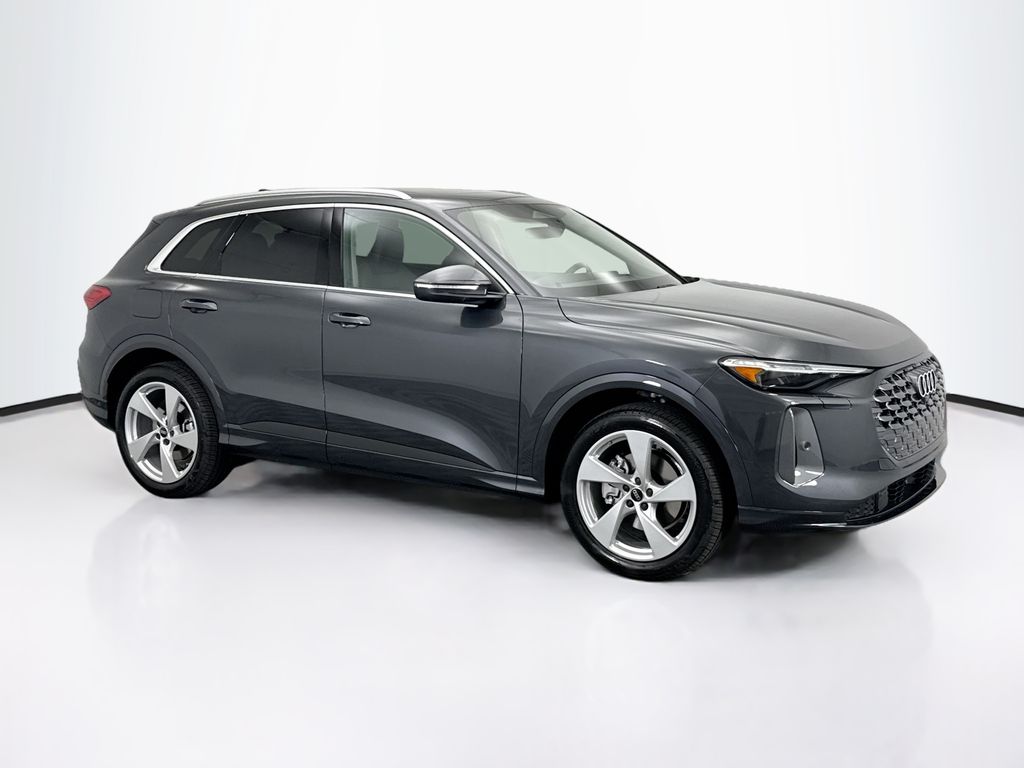 Thumbnail: 2025 Audi Q5 - 3