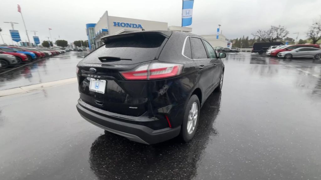 Thumbnail: 2024 Ford Edge - 8