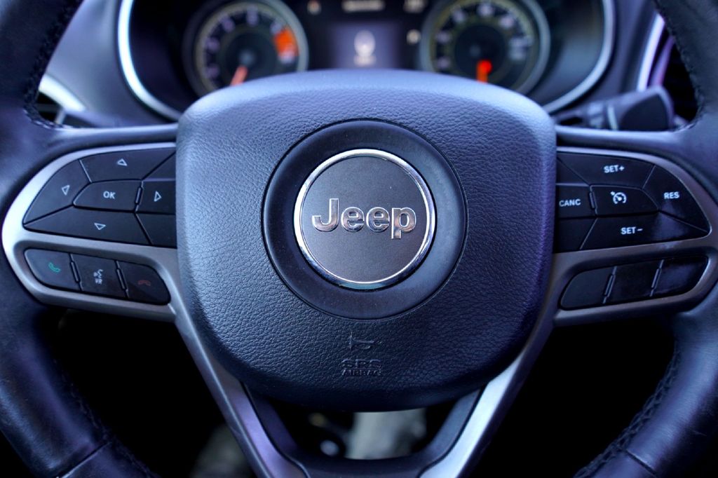 Used Car 2019 Jeep Cherokee  Limited For Sale Under $20,000 In Taylor, Texas