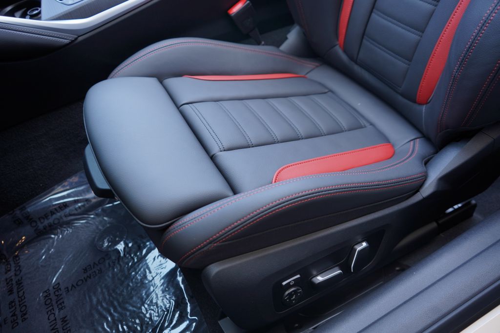 Thumbnail: 2025 BMW 4 Series - 14