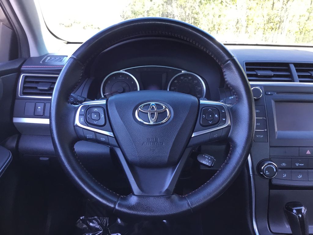 Thumbnail: 2016 Toyota Camry - 19