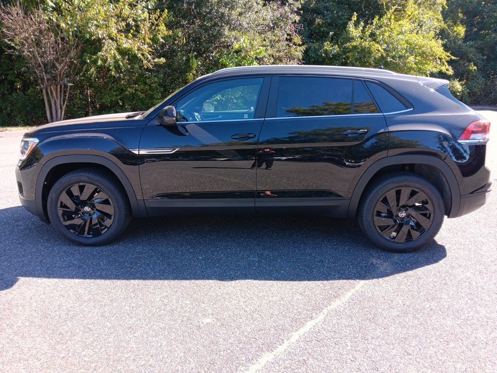 2025 Volkswagen Atlas Cross Sport 2.0T SE w/Technology 2