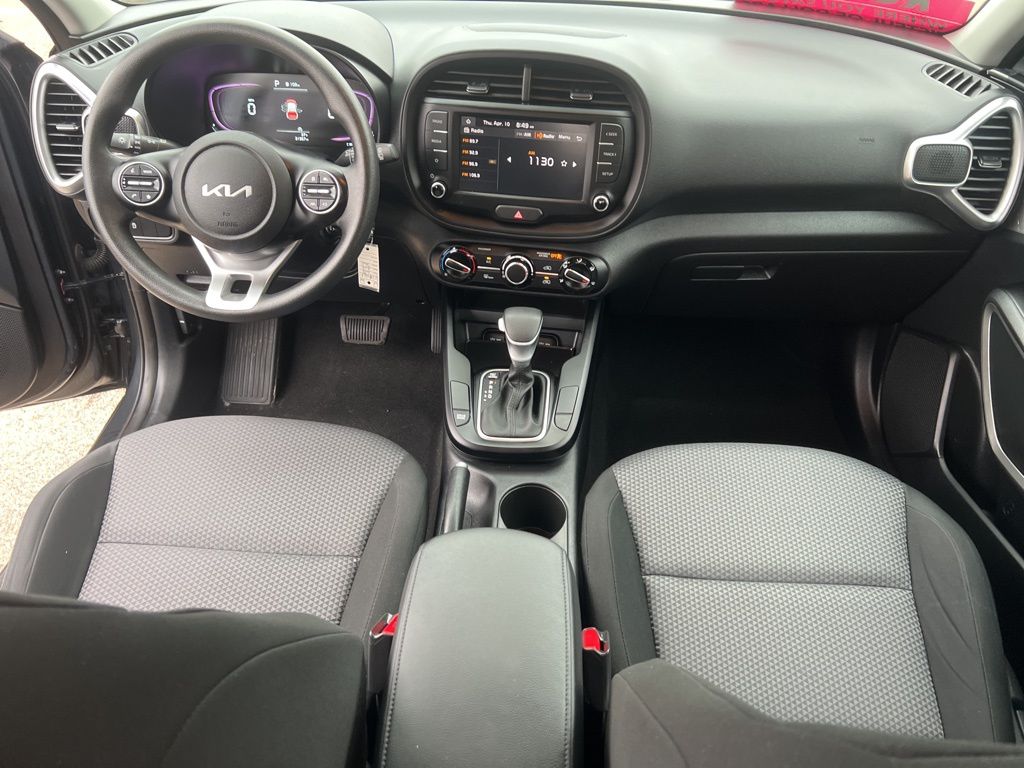2023 Kia Soul LX photo