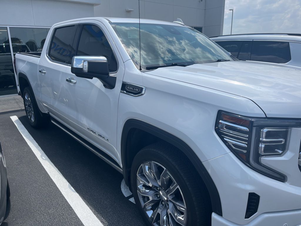 Thumbnail: 2023 GMC Sierra 1500 - 3