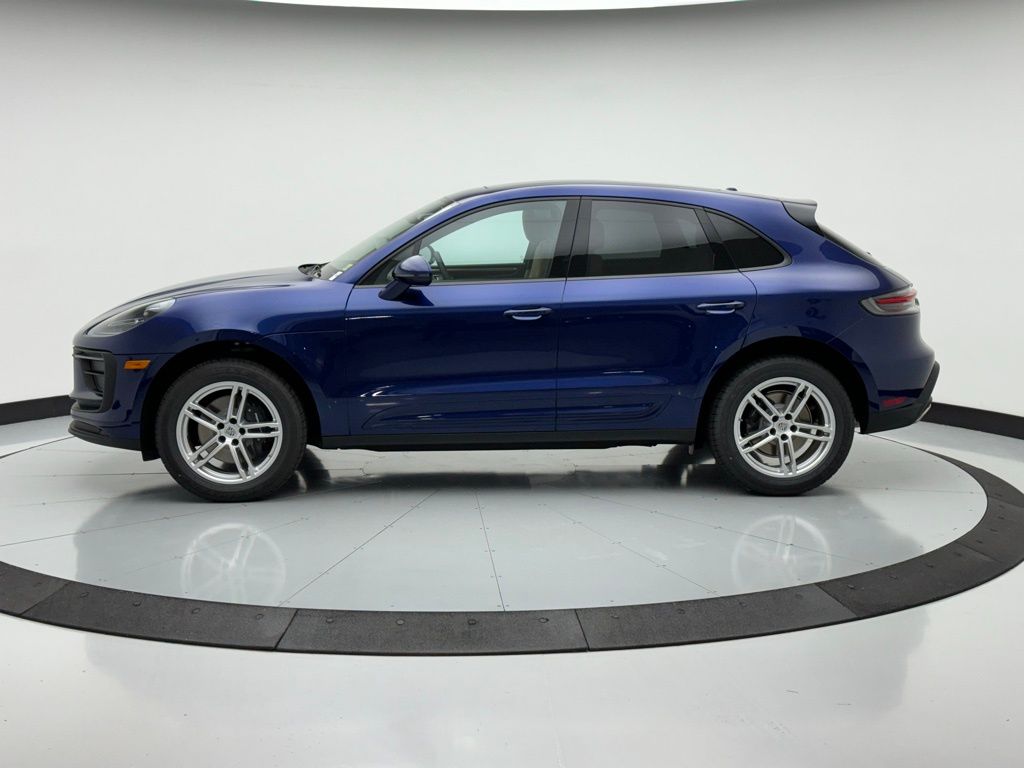 2024 Porsche Macan  8