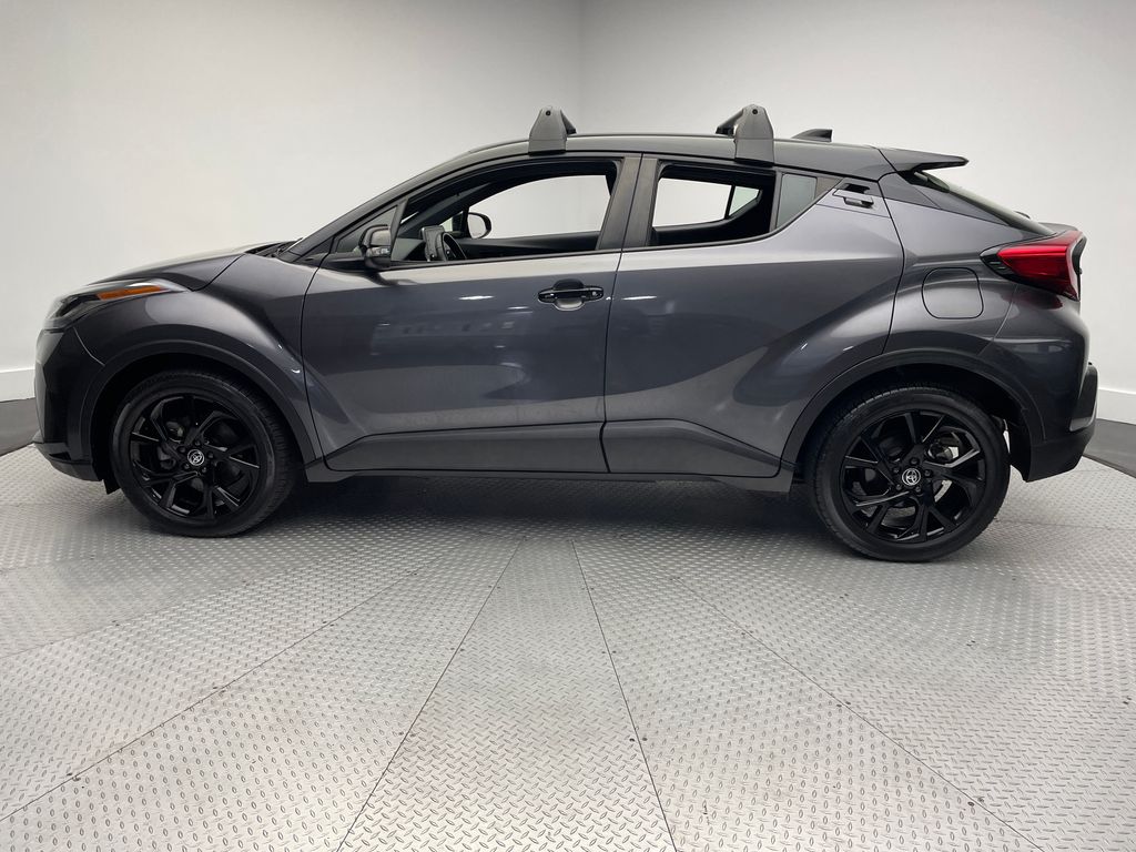 Thumbnail: 2022 Toyota C-HR - 8