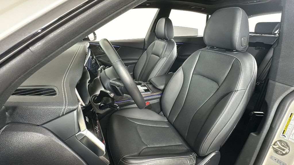 Thumbnail: 2023 Audi Q8 - 32