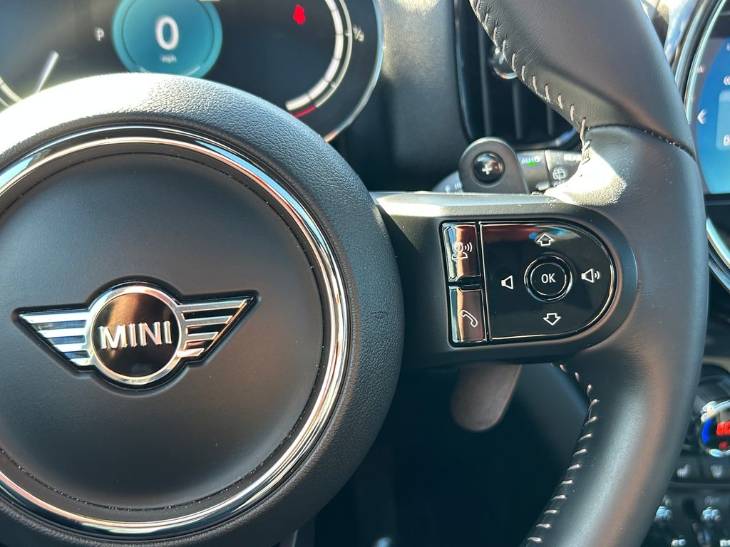 2024 MINI Cooper Countryman Signature 21