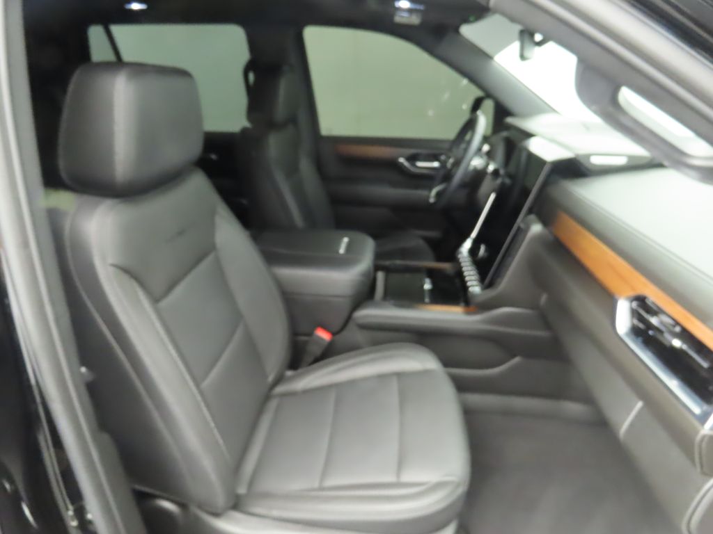Thumbnail: 2025 GMC Yukon - 21