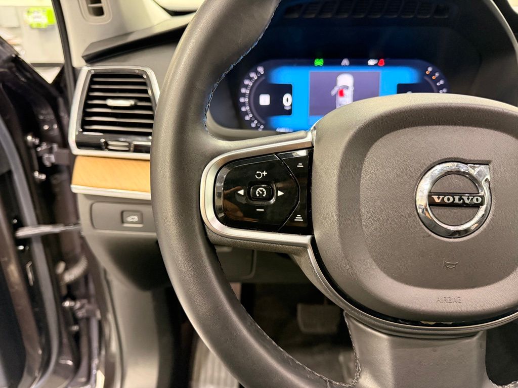 Thumbnail: 2023 Volvo XC90 - 13