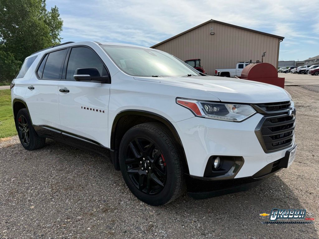 Summit White 2021 Chevrolet Traverse Premier AWD SUV / Crossover Four-Wheel Drive 9-Speed Automatic