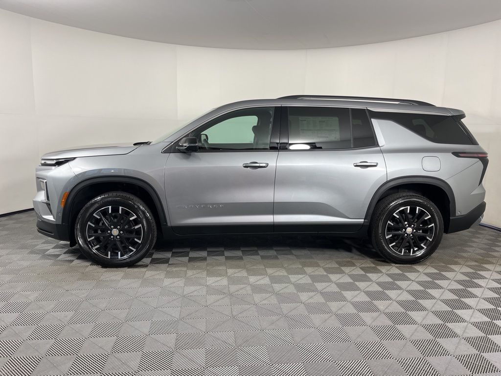 Thumbnail: 2026 Chevrolet Traverse - 2