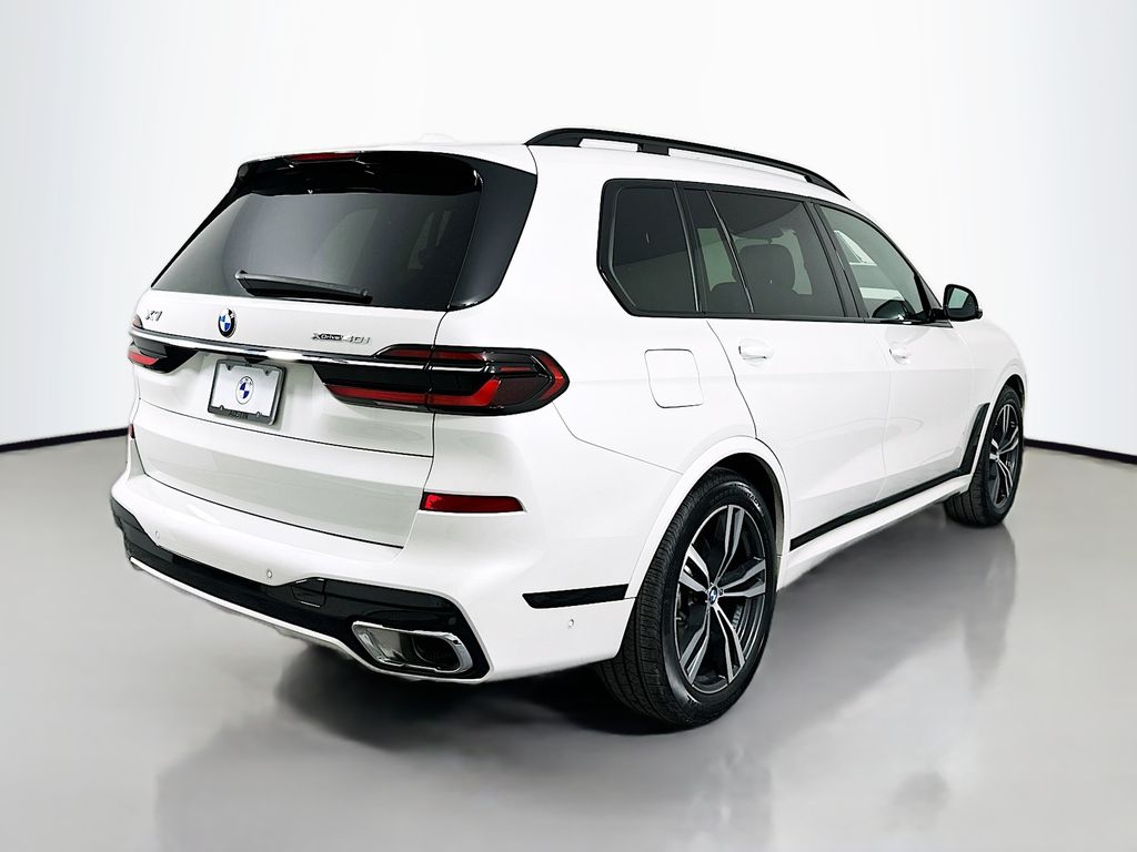 Thumbnail: 2023 BMW X7 - 5