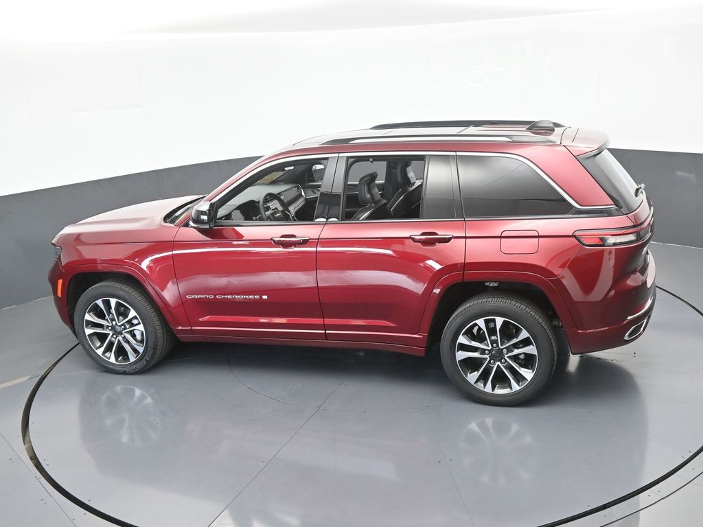 Used 2023 Velvet Red Pearlcoat Jeep Overland image 53