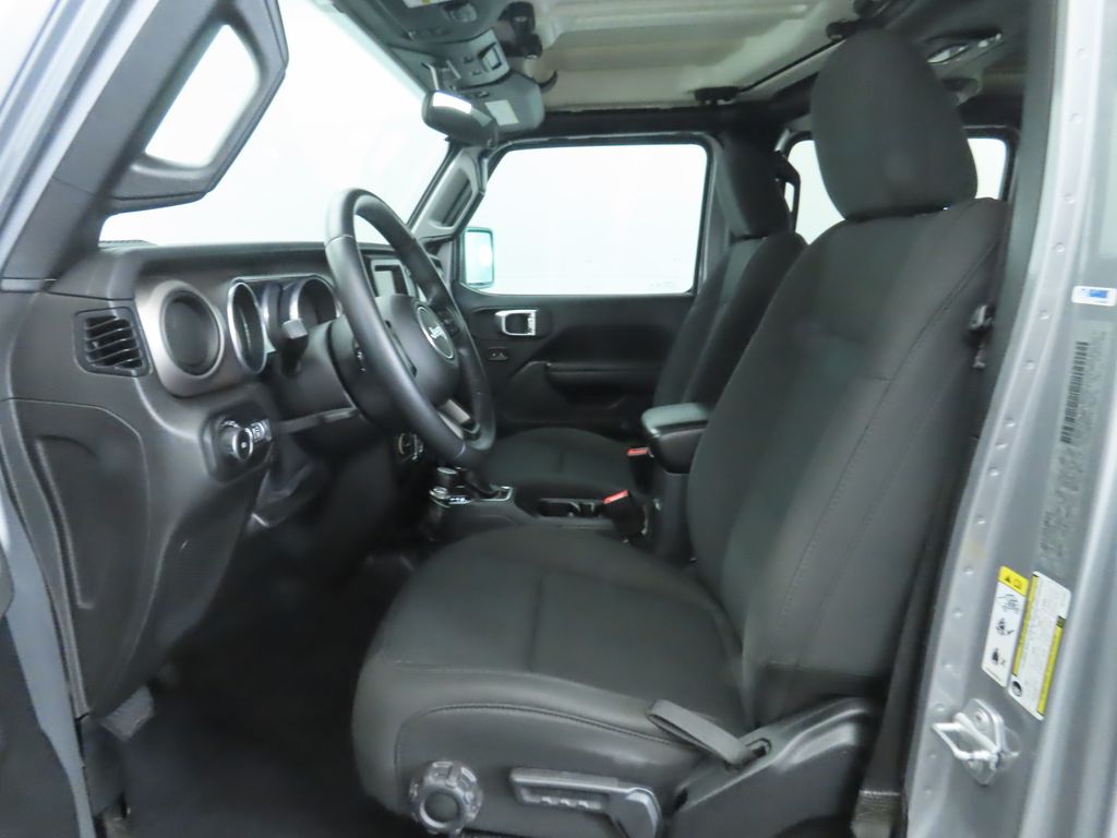 Thumbnail: 2018 Jeep Wrangler - 19