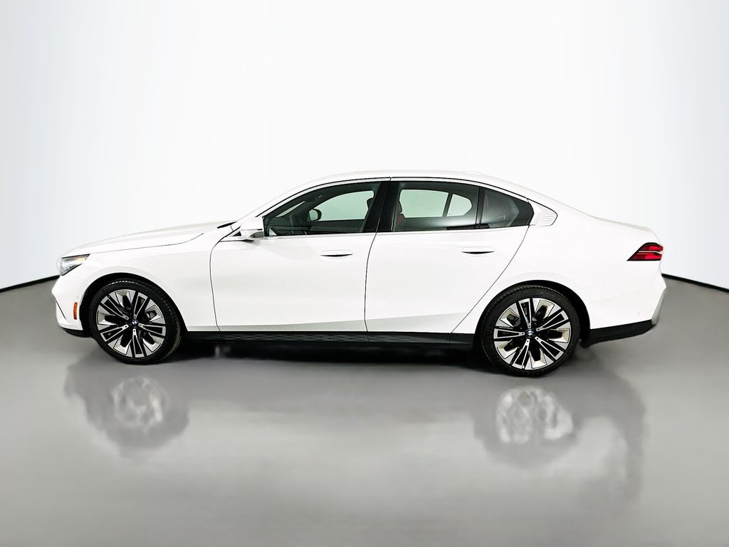 Thumbnail: 2025 BMW 5 Series - 8
