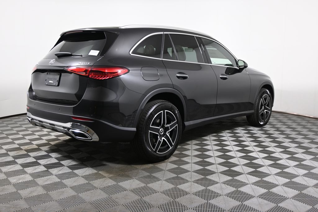 Thumbnail: 2027 Mercedes-Benz GLC - 7