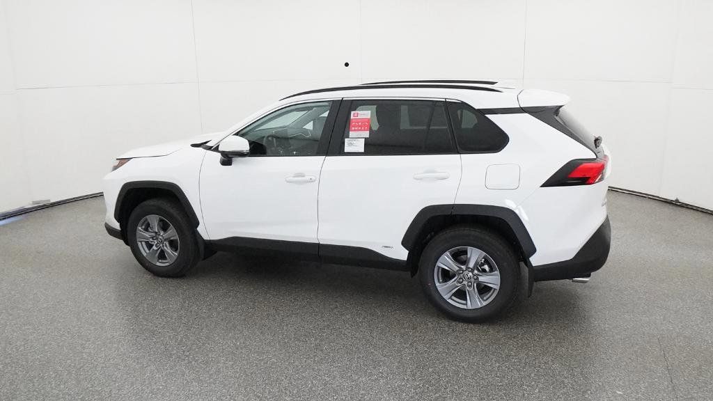 Thumbnail: 2025 Toyota RAV4 - 23