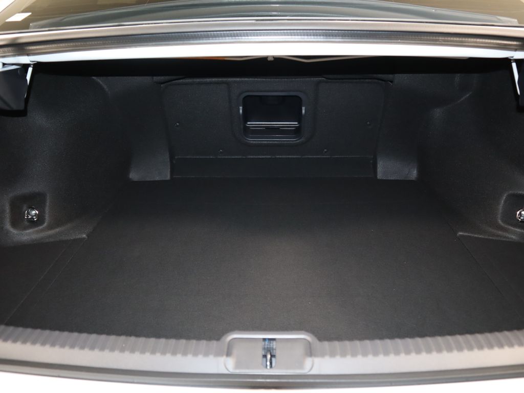 Used 2025 White Lexus 300h Luxury image 29