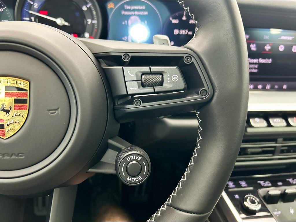 Thumbnail: 2024 Porsche 911 - 14