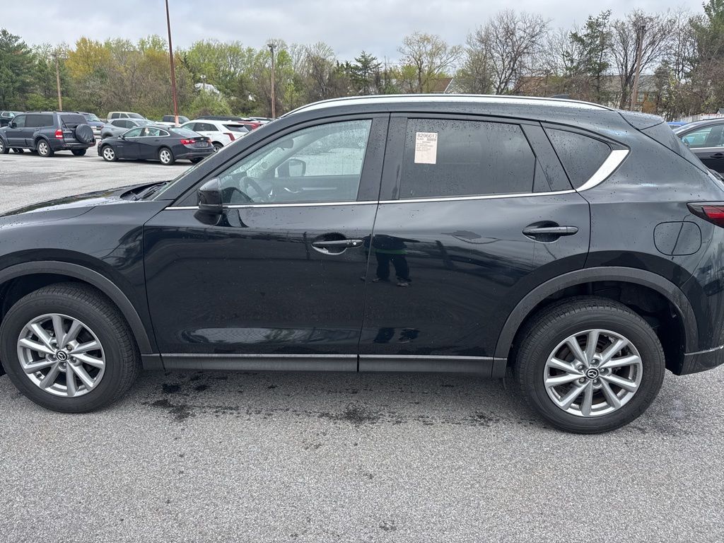 View vehicle photo 6