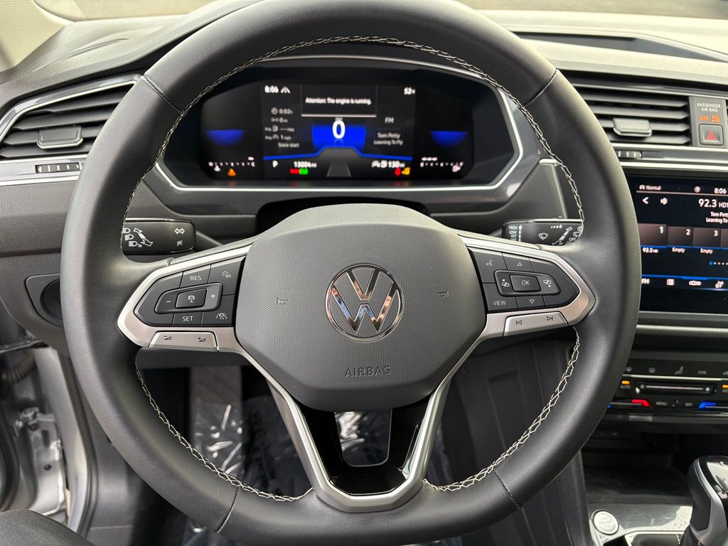 2024 Volkswagen Tiguan 2.0T SE