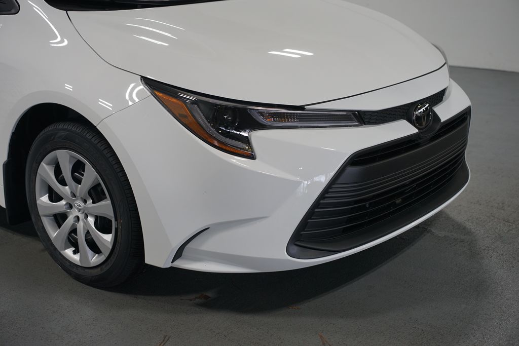 Thumbnail: 2026 Toyota Corolla - 4