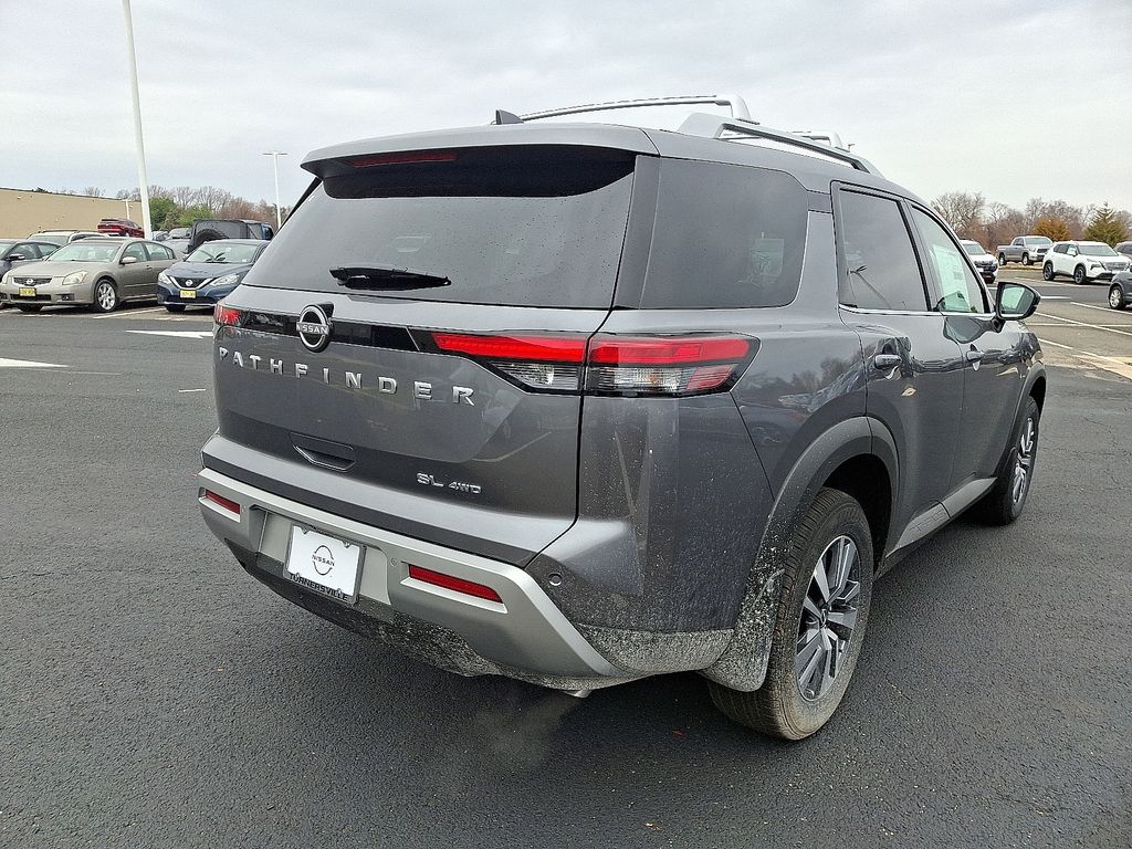 Thumbnail: 2025 Nissan Pathfinder - 5