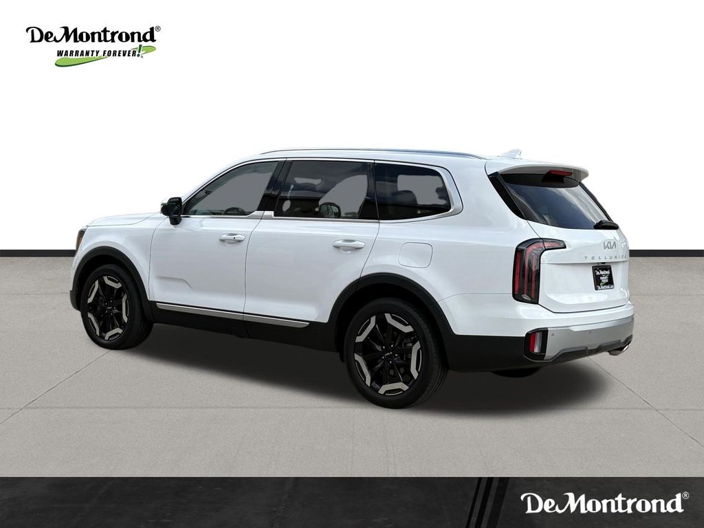 2023 Kia Telluride EX White at Community Kia