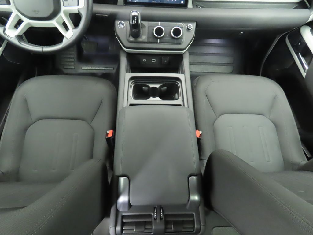 Thumbnail: 2022 Land Rover Defender - 17