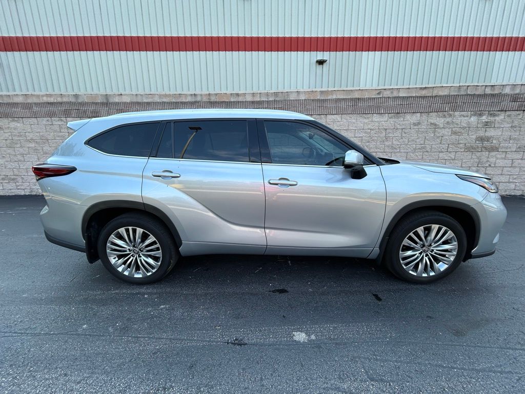 2024 Toyota Highlander Platinum 6