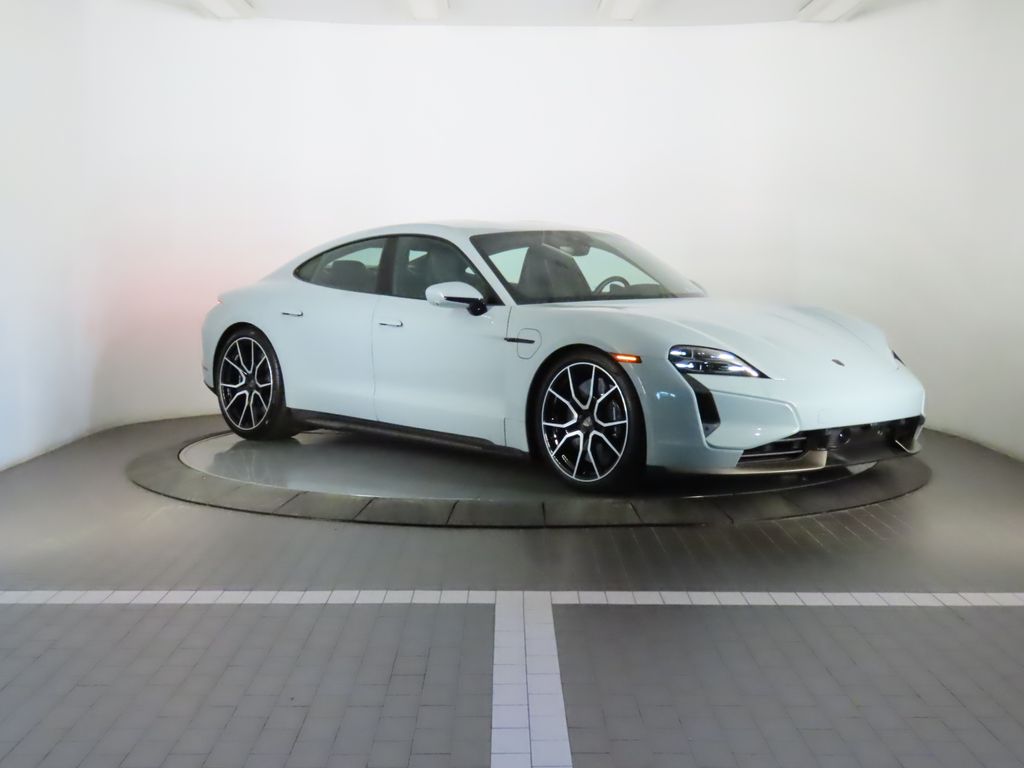 Thumbnail: 2025 Porsche Taycan - 9