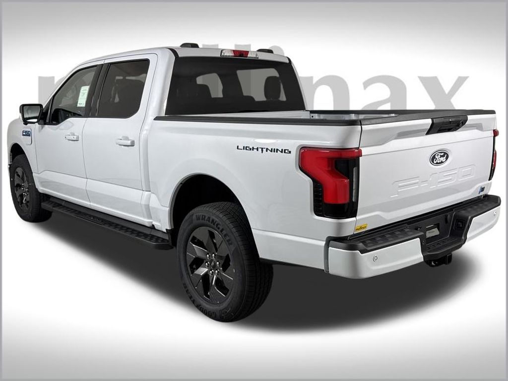 2025 Ford F-150 Lightning photo 2