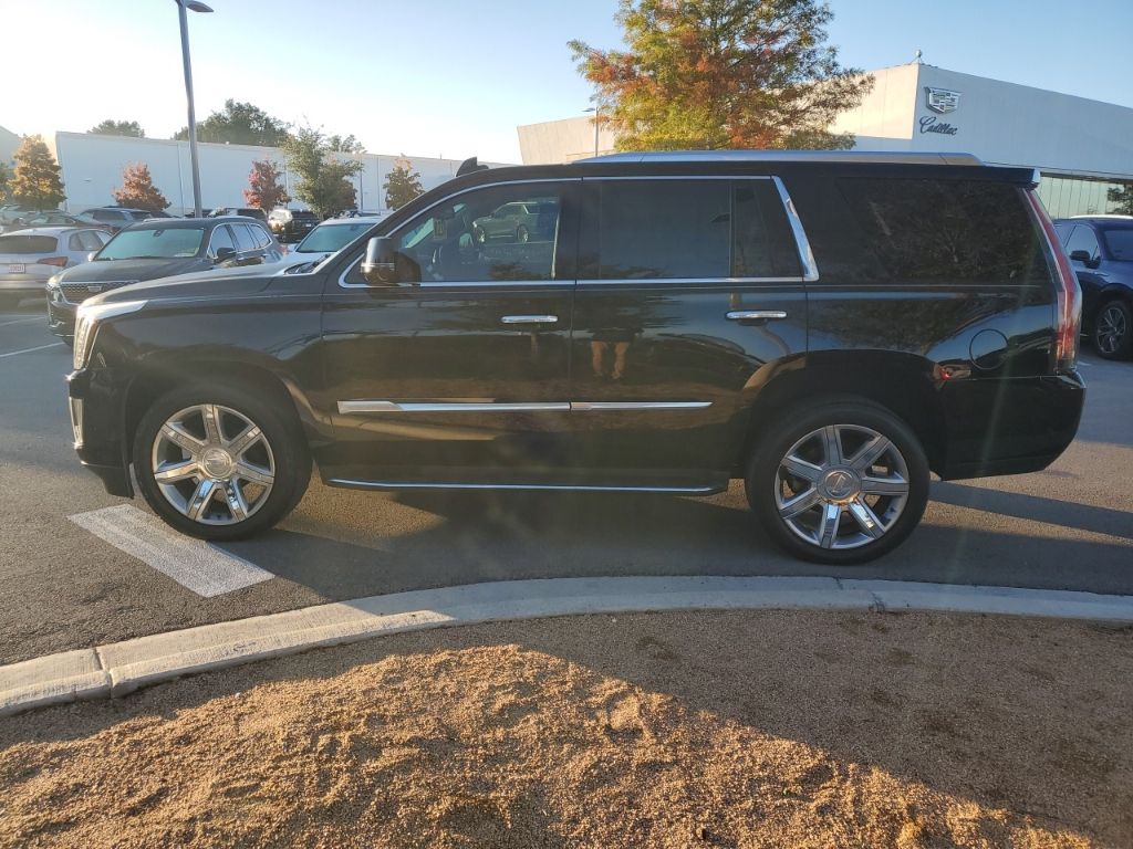 Used Car 2020 Cadillac Escalade  Luxury For Sale Under $30,000 In Austin, Texas