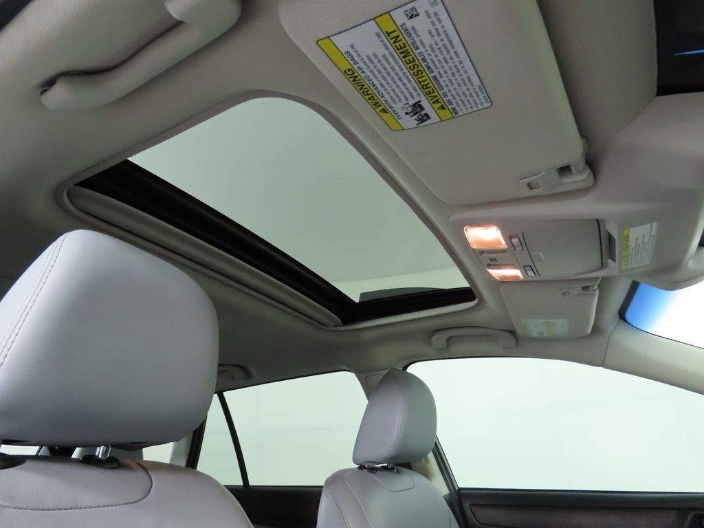 2019 Subaru Outback 3.6R Limited 19
