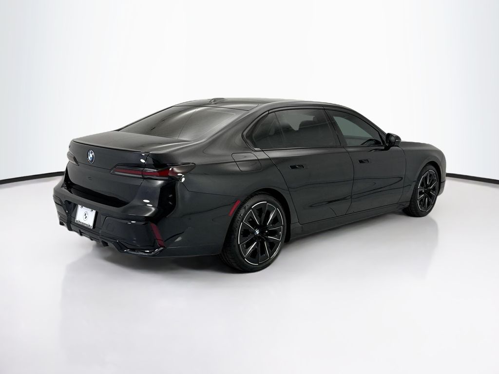 Thumbnail: 2023 BMW i7 - 5