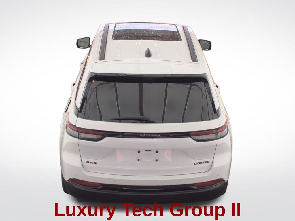 2025 Bright White Clearcoat Jeep Grand Cherokee Limited 4X4 SUV