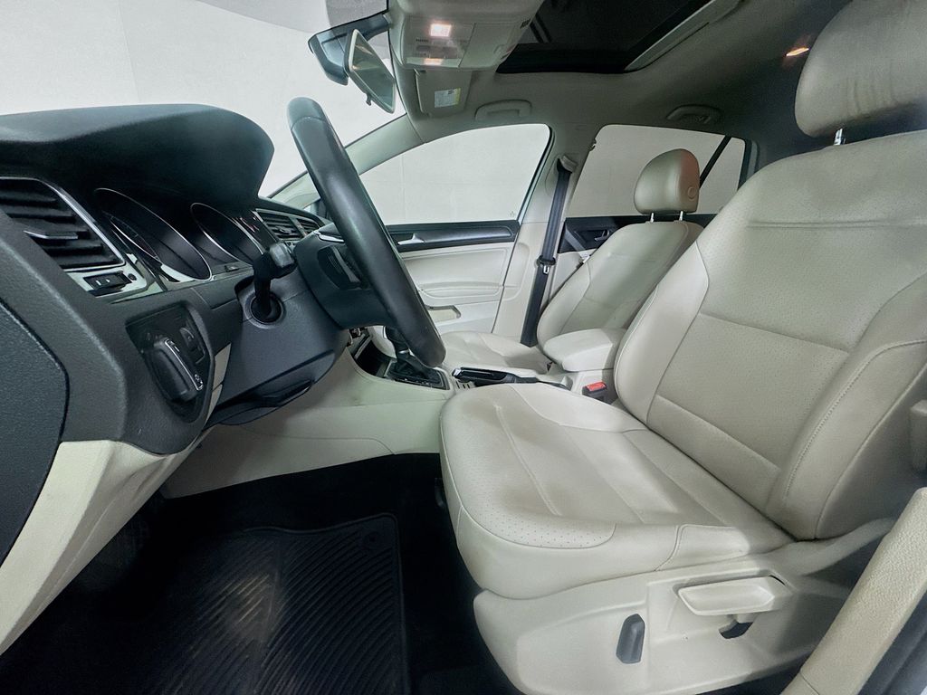 Used Car 2018 Volkswagen Golf  Tsi Se 4-door For Sale Under $20,000 In Austin, Texas