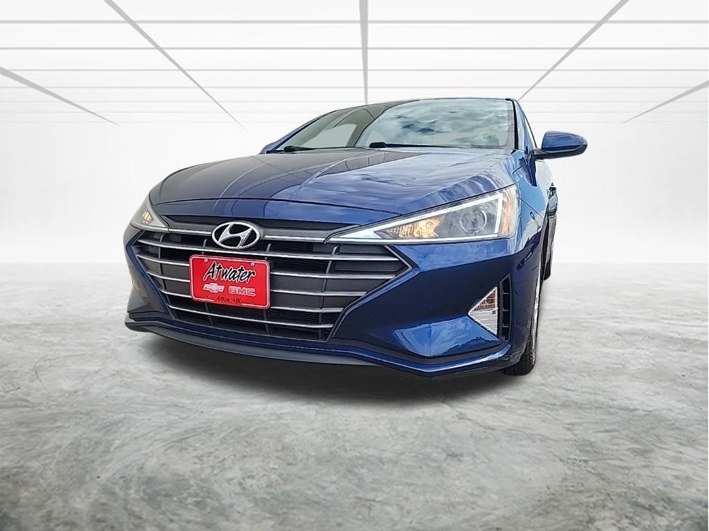  2020 Hyundai Elantra SE FWD   