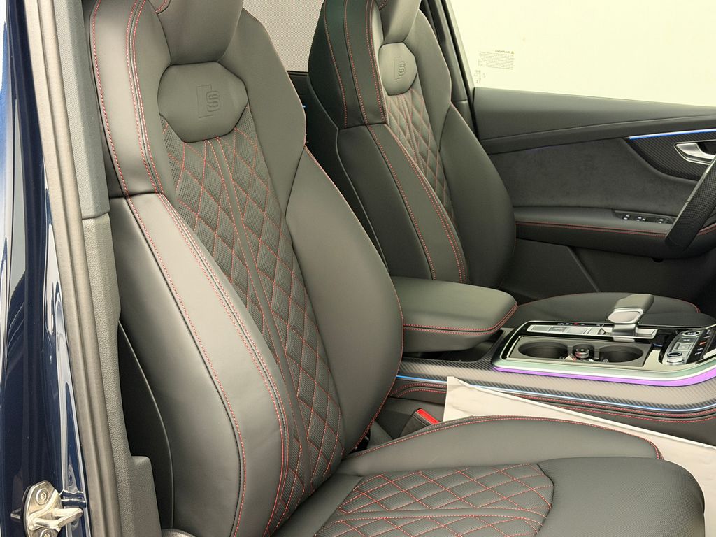 Thumbnail: 2026 Audi Q7 - 14